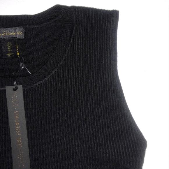 House of Harlow 1960 Crewneck Ribbed Knit Crop Top, S, XL - Picture 3 of 9